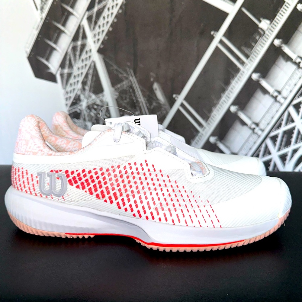 Wilson Tennis Women Shoes size 9.5